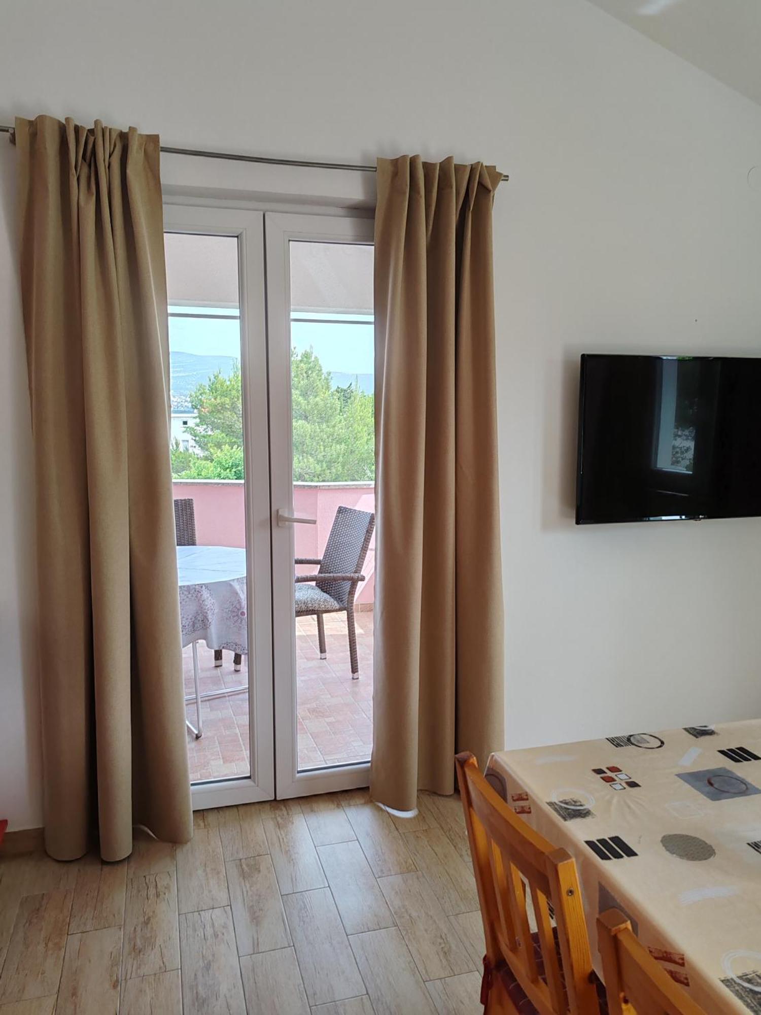 Mija Apartment Pridraga